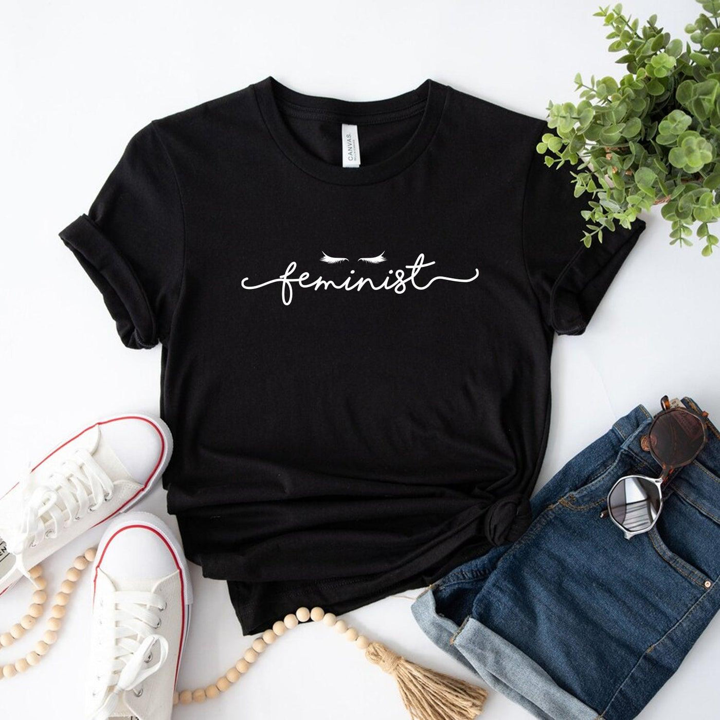 Minimalistisches feministisches T-Shirt